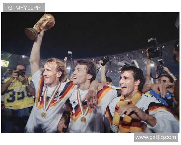 德国足球辉煌一代球星的传奇轨迹与影响力解析